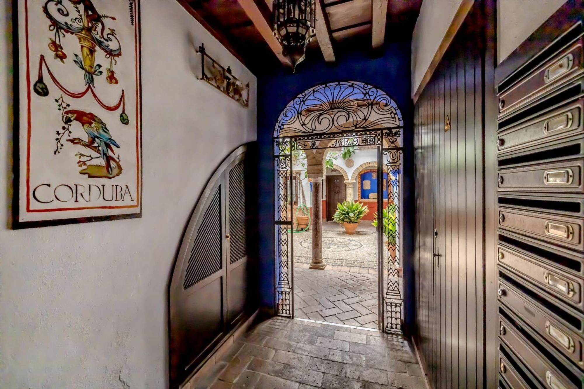 El Capricho De 1849 & Parking Apartment Cordoba Luaran gambar