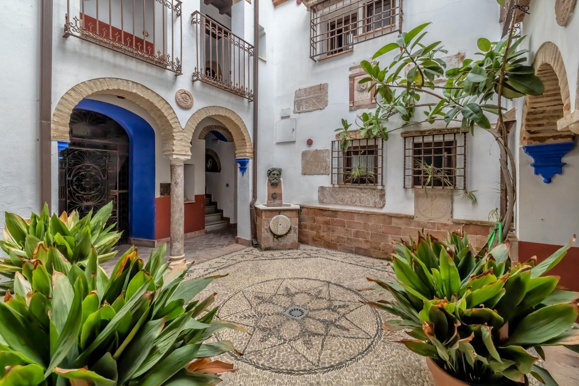 El Capricho De 1849 & Parking Apartment Cordoba Luaran gambar