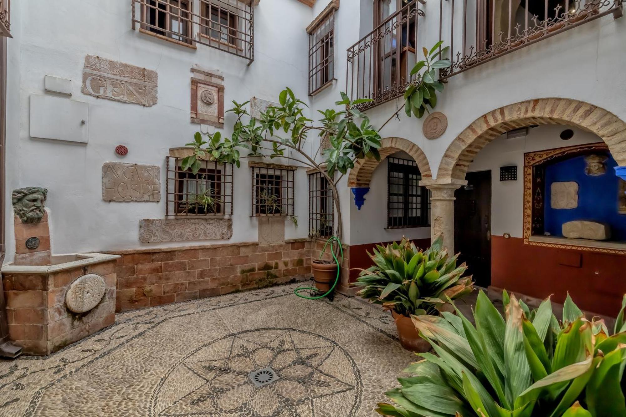 El Capricho De 1849 & Parking Apartment Cordoba Luaran gambar